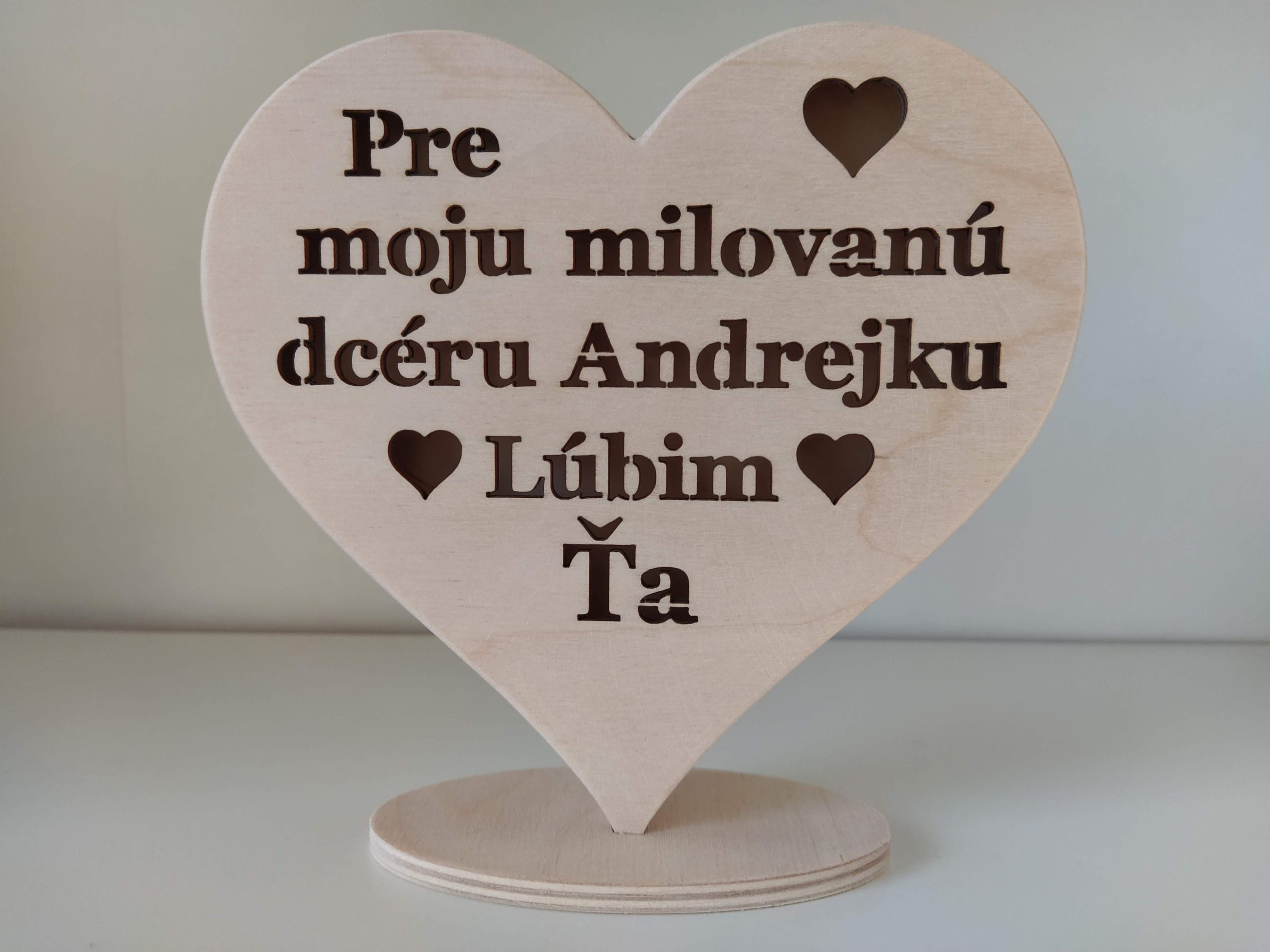 Drevené svietiace srdiečko Drevené svietiace srdiečko