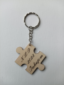 Drevená kľúčenka s menom na želanie
