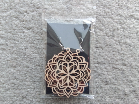 Drevené náušnice Mandala